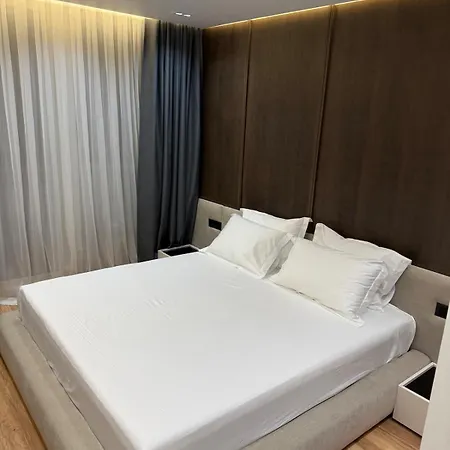 8th Floor Luxury 3 Appartamento Tirana