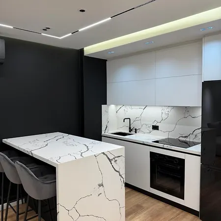 公寓 8th Floor Luxury 3