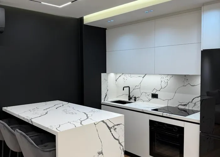 公寓 8th Floor Luxury 3